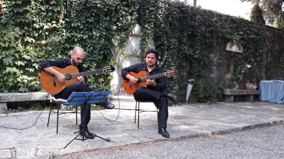 Musicians for intimate concerts in Madrid